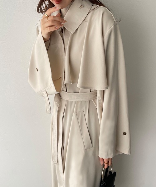 junoah（ジュノア）の「フレアストームシールドトレンチコート（トレンチコート・レディース・ブラック/アイボリー/ベージュ・MEDIUM/LARGE）」の21枚目の写真