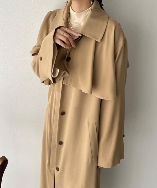 junoah（ジュノア）の「フレアストームシールドトレンチコート（トレンチコート・レディース・ブラック/アイボリー/ベージュ・MEDIUM/LARGE）」の15枚目の写真
