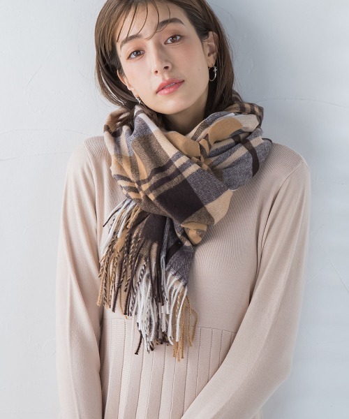 ketty（ケティ）の「タータンチェックストール（マフラー・レディース・ブラウン系その他/ダークベージュ/ブルー系その他/ホワイト系その他・FREE）」の10枚目の写真