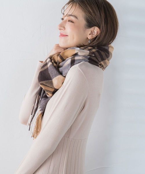 ketty（ケティ）の「タータンチェックストール（マフラー・レディース・ブラウン系その他/ダークベージュ/ブルー系その他/ホワイト系その他・FREE）」の11枚目の写真
