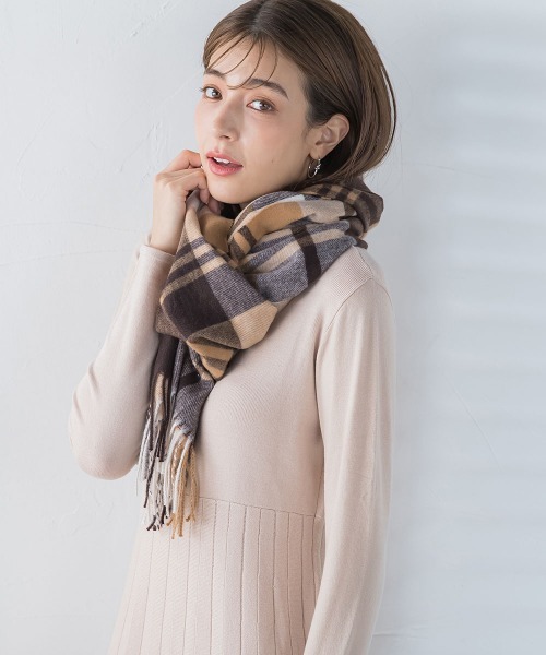 ketty（ケティ）の「タータンチェックストール（マフラー・レディース・ブラウン系その他/ダークベージュ/ブルー系その他/ホワイト系その他・FREE）」の12枚目の写真