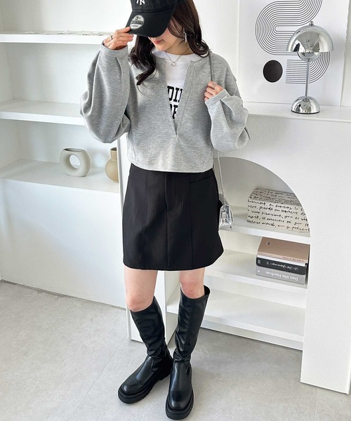 GeeRA（ジーラ）の「深Ｖネックショート丈ボリュームスウェット（スウェット・レディース・パープル/ブラック/杢グレー/オートミール・SMALL/MEDIUM/LARGE/X-LARGE）」の15枚目の写真