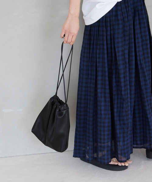 JOURNAL STANDARD relume（ジャーナルスタンダード　レリューム）の「RELUMEキンチャクバッグ（クラッチバッグ・レディース・ブラック/アイボリー/ダークパープル/ベージュ・FREE）」の5枚目の写真