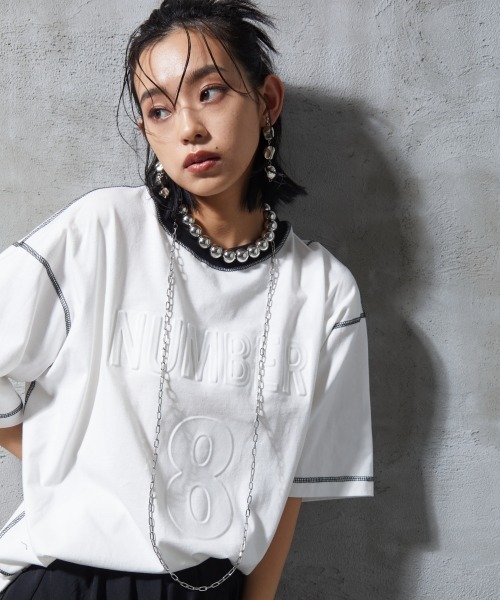 GEVS.（ジェイヴィス）の「＜大きいサイズ＞ 配色ステッチエンボス加工Tシャツ GEVS.（Tシャツ/カットソー・レディース・ブラック/オフホワイト・L/LL/3L/4L/5L）」の16枚目の写真