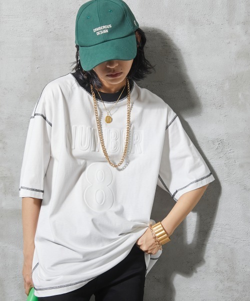 GEVS.（ジェイヴィス）の「＜大きいサイズ＞ 配色ステッチエンボス加工Tシャツ GEVS.（Tシャツ/カットソー・レディース・ブラック/オフホワイト・L/LL/3L/4L/5L）」の3枚目の写真