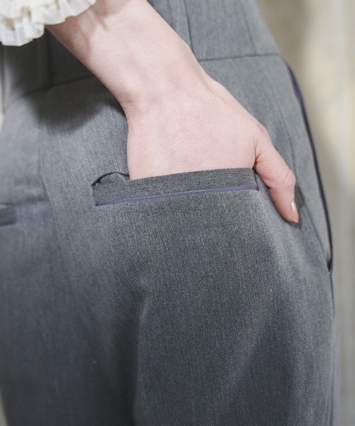 MIRO AMURETTE（ミロアミュレット）の「grise long pants/ストレートパンツ（スラックス・レディース・グレー・SMALL/MEDIUM）」の10枚目の写真