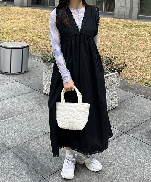 kutir（クティール）の「フラワーキルティングハンドバッグ（ハンドバッグ・レディース・ブルー系その他/イエロー/ライトグリーン/ホワイト/ピンク系その他・FREE）」の7枚目の写真