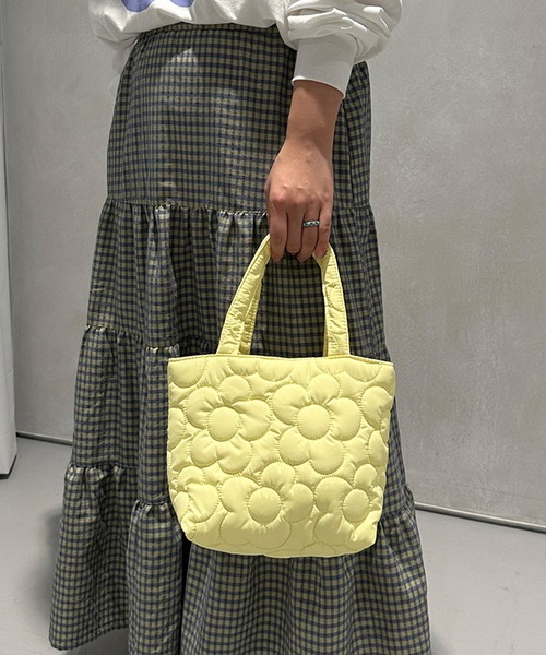 kutir（クティール）の「フラワーキルティングハンドバッグ（ハンドバッグ・レディース・ブルー系その他/イエロー/ライトグリーン/ホワイト/ピンク系その他・FREE）」の17枚目の写真