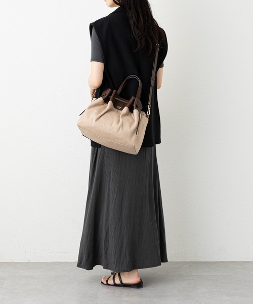 russet(ラシット)の「巾着デザイントートバッグ(SF-208)(トートバッグ・レディース・ベージュ/グレー/アイボリー・FREE)」の11枚目の写真