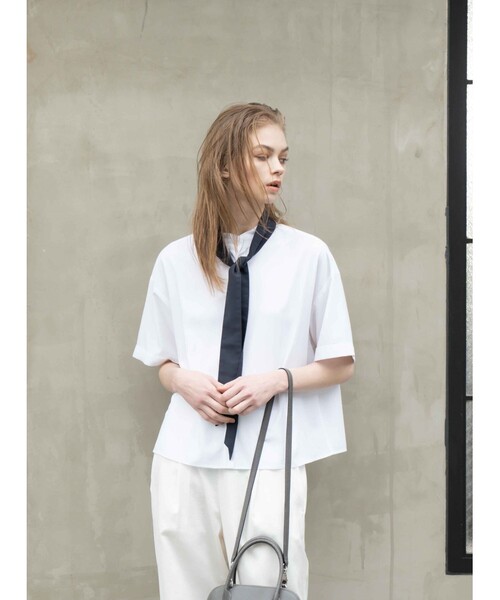 cloenc（クロエンス）の「◆2WAYショート丈タイ付きバンドカラーシャツ（シャツ/ブラウス・レディース・ホワイト/ネイビー・00）」の6枚目の写真