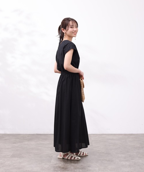 Chez toi(シェトワ)の「ウエストシャーリングVネックワンピース(ワンピース・レディース・パープル/ブルー/ブラック・FREE)」の14枚目の写真