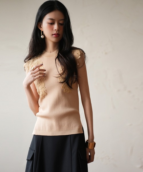 SAISON DE PAPILLON（セゾンドパピヨン）の「レースモチーフスリーブサマーリブニット（タンクトップ・レディース・ピンク/ベージュ/ライム/ブラック・S/M/L）」の10枚目の写真