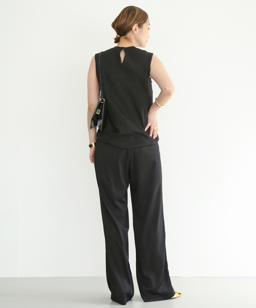 TOTEME(トーテム)の「【TOTEME/トーテム】 TWISTED SLEEVELESS TOP(シャツ/ブラウス・レディース・ブラック・FREE)」の17枚目の写真