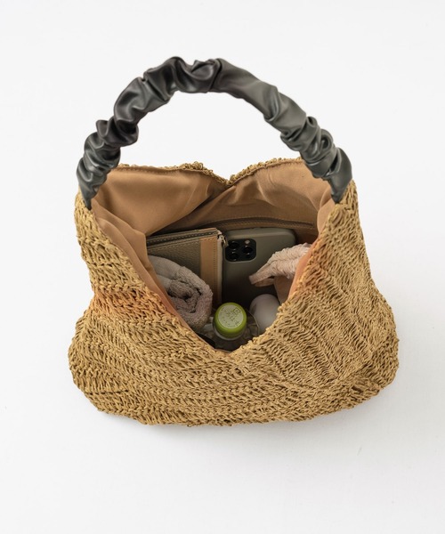 CACHELLIE（カシェリエ）の「garnea ガーネア（トートバッグ・レディース・ブラック/グレー/ライトベージュ/キャメル・FREE）」の8枚目の写真