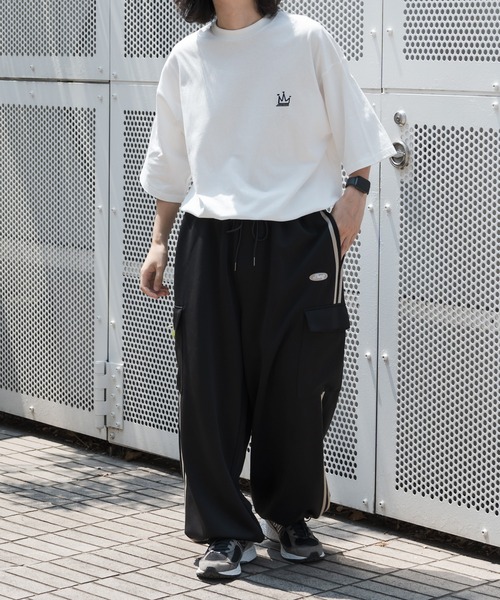 kutir(クティール)の「トラックラインカーゴパンツ(カーゴパンツ・メンズ・ブラック/ブラウン/ピンクベージュ・LARGE/SMALL/MEDIUM)」の11枚目の写真