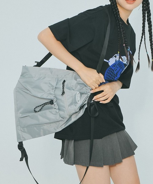 DAYLIFE（デイライフ）の「DAYLIFE／ACTIVEジムサック 2976457（バックパック/リュック・レディース・パープル/ブラック/グレー・FREE）」の2枚目の写真