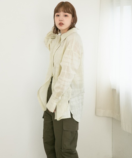 KBF（ケイビーエフ）の「シアーチェックBIGシャツ（シャツ/ブラウス・レディース・ネイビー/アイボリー/オレンジ系その他・ONE）」の9枚目の写真