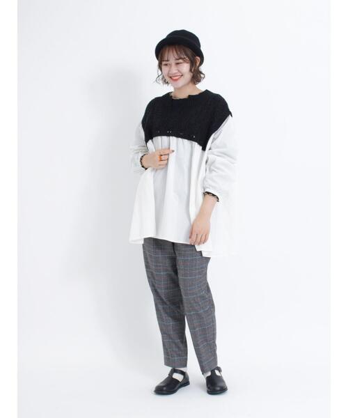 Samansa Mos2（サマンサ モスモス）の「スッキリテーパードパンツ（その他パンツ・レディース・チャコールグレー/マスタード/キナリ/レッド/ベージュ/グリーン・F）」の13枚目の写真