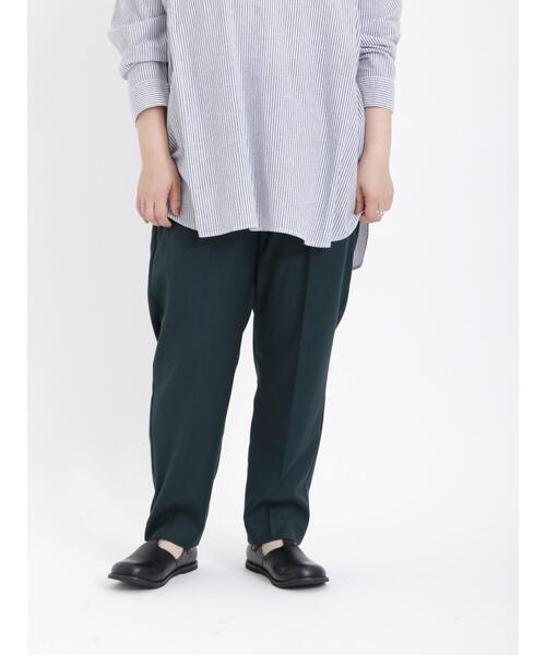 Samansa Mos2（サマンサ モスモス）の「スッキリテーパードパンツ（その他パンツ・レディース・チャコールグレー/マスタード/キナリ/レッド/ベージュ/グリーン・F）」の18枚目の写真