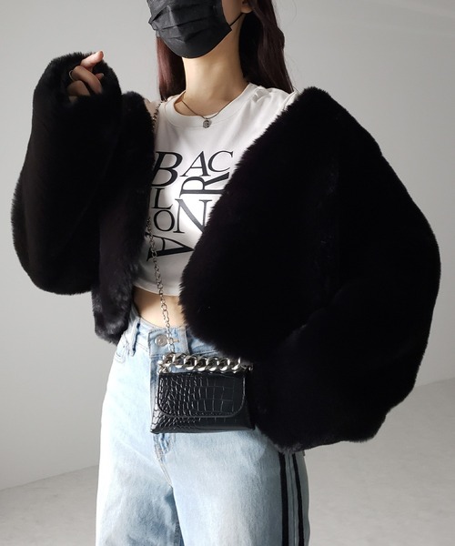 me+em select(ミームセレクト)の「※※【 3COLOR 】ノーカラーショートフェイクファージャケット(その他アウター・レディース・キャメル/ホワイト/ブラック・FREE)」の13枚目の写真