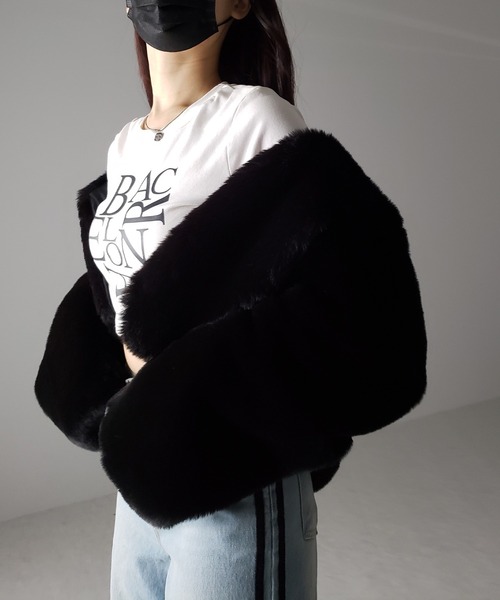 me+em select(ミームセレクト)の「※※【 3COLOR 】ノーカラーショートフェイクファージャケット(その他アウター・レディース・キャメル/ホワイト/ブラック・FREE)」の16枚目の写真