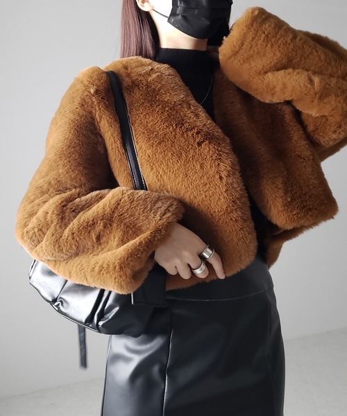 me+em select(ミームセレクト)の「※※【 3COLOR 】ノーカラーショートフェイクファージャケット(その他アウター・レディース・キャメル/ホワイト/ブラック・FREE)」の8枚目の写真