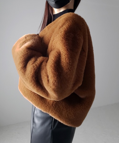 me+em select(ミームセレクト)の「※※【 3COLOR 】ノーカラーショートフェイクファージャケット(その他アウター・レディース・キャメル/ホワイト/ブラック・FREE)」の7枚目の写真