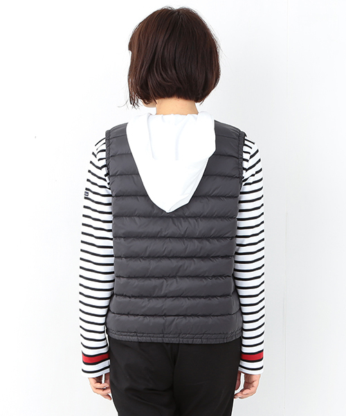Ray BEAMS(レイビームス)の「DANTON / インナー ダウン ベスト(ダウンベスト・レディース・ブラック/グレー・36/34)」の14枚目の写真