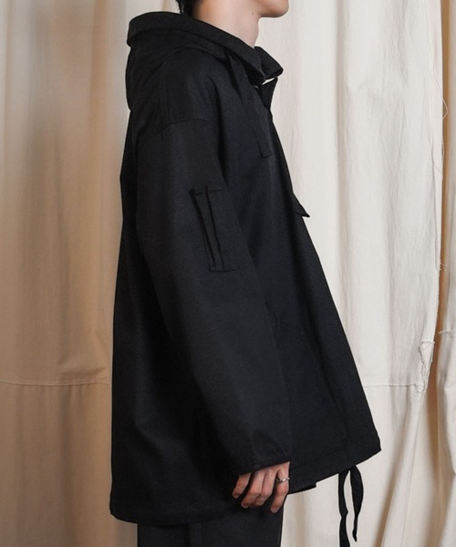 BELLWOODMADE（ベルウッドメイド）の「【難燃 加工 FIRE PROOF】NAVY GUN CREW ANORAK【MAN WITH A MISSION ドラムSpear Rib　『The Animals』Music Video着用】（その他アウター・メンズ・ブラック・M/L/XL）」の15枚目の写真