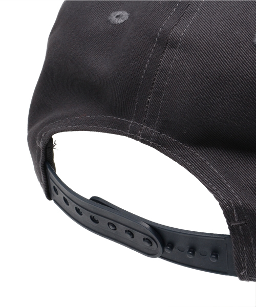 adidas Originals（アディダスオリジナルス）の「ユニセックス アディダス トレフォイル キャップ adidas AC SNAPBACK CAP AB3961 AB3962（キャップ・レディース・ブラック/バーガンディー・MEDIUM/LARGE）」の4枚目の写真