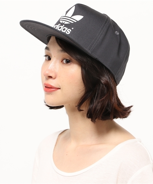adidas Originals（アディダスオリジナルス）の「ユニセックス アディダス トレフォイル キャップ adidas AC SNAPBACK CAP AB3961 AB3962（キャップ・レディース・ブラック/バーガンディー・MEDIUM/LARGE）」の7枚目の写真