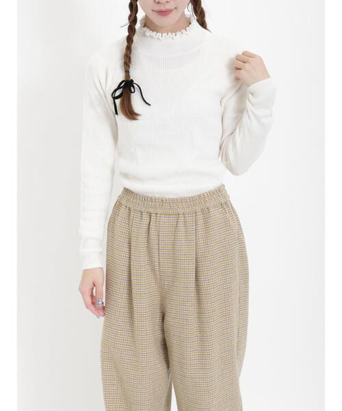 Samansa Mos2（サマンサ モスモス）の「【マシンウォッシャブル】リブフリルタートルネックニット（ニット/セーター・レディース・オフホワイト/ピンク/ブラック/ブルー・F）」の2枚目の写真
