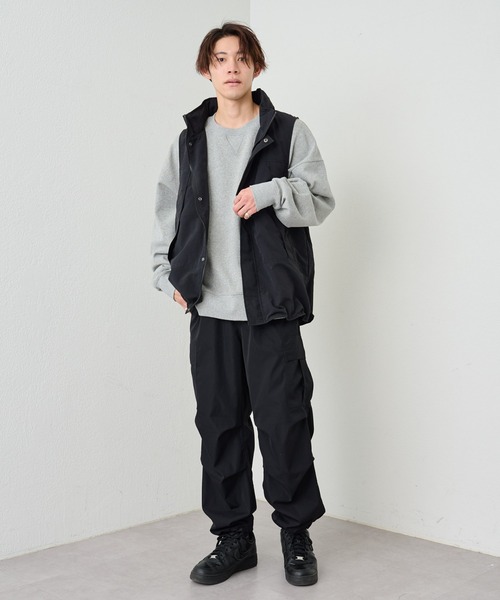 COLONY 2139(コロニートゥーワンスリーナイン)の「G.Y.M ナイロンタスランベスト(ベスト・メンズ・ブラック/ホワイト・MEDIUM/LARGE)」の3枚目の写真