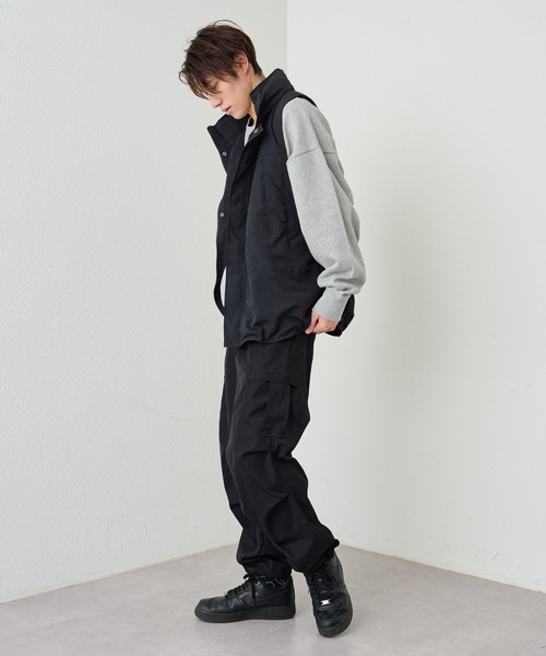 COLONY 2139(コロニートゥーワンスリーナイン)の「G.Y.M ナイロンタスランベスト(ベスト・メンズ・ブラック/ホワイト・MEDIUM/LARGE)」の4枚目の写真