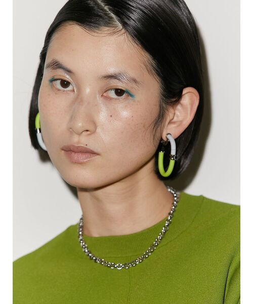 新しい季節 UN3D.（アンスリード）の「2 TONE CURVE EARRING / 2トーン アクセサリー