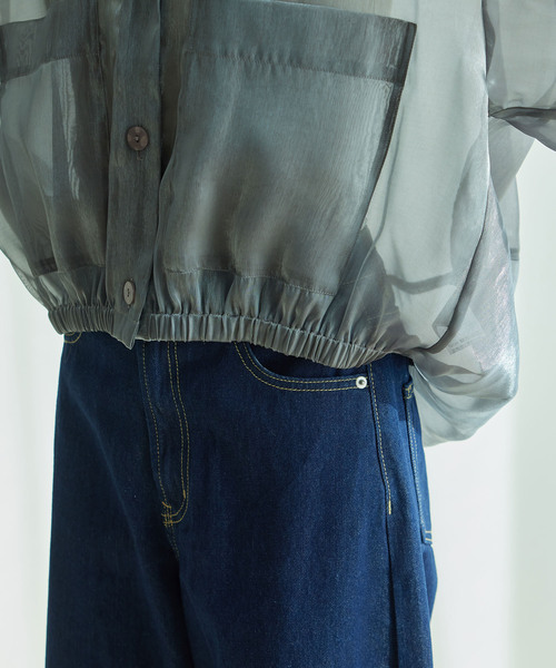 Jayro(ジャイロ)の「ポケ付開衿ブラウス(シャツ/ブラウス・レディース・チャコールグレー/オフホワイト/ベージュ・M)」の18枚目の写真