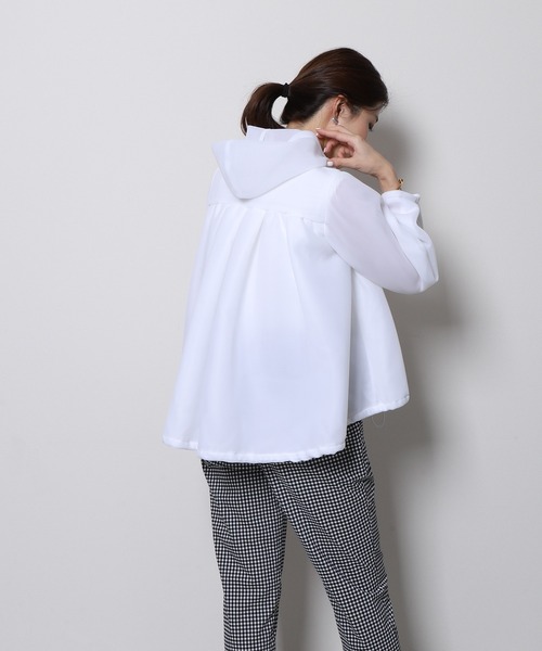 Re.Verofonna（ヴェロフォンナ）の「シアーダンボールフリルパ－カー（パーカー・レディース・ブラック/ブルー/ホワイト・MEDIUM）」の14枚目の写真