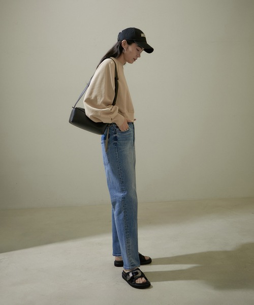 SALON adam et rope'（サロン アダム エ ロペ）の「【WEB限定】サイドジップクロップドスウェット（スウェット・レディース・チャコールグレー/オフホワイト/ベージュ・FREE）」の14枚目の写真