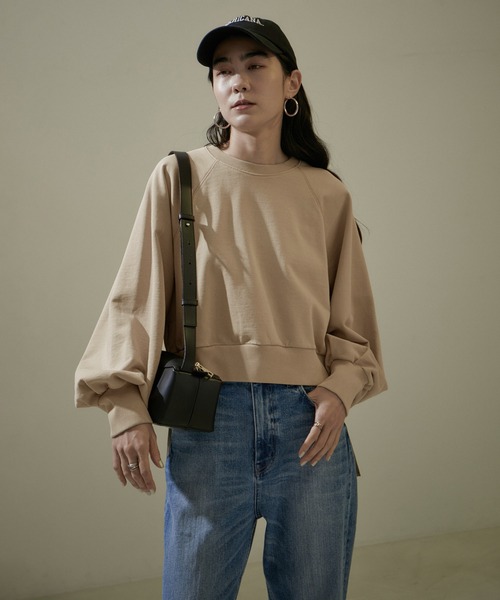 SALON adam et rope'（サロン アダム エ ロペ）の「【WEB限定】サイドジップクロップドスウェット（スウェット・レディース・チャコールグレー/オフホワイト/ベージュ・FREE）」の15枚目の写真