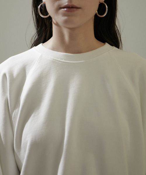 SALON adam et rope'（サロン アダム エ ロペ）の「【WEB限定】サイドジップクロップドスウェット（スウェット・レディース・チャコールグレー/オフホワイト/ベージュ・FREE）」の20枚目の写真