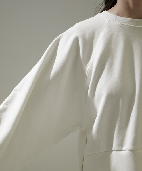 SALON adam et rope'（サロン アダム エ ロペ）の「【WEB限定】サイドジップクロップドスウェット（スウェット・レディース・チャコールグレー/オフホワイト/ベージュ・FREE）」の21枚目の写真