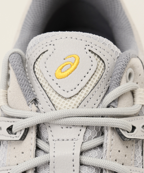 U by SPICK&SPAN(ユーバイスピックアンドスパン)の「【ASICS / アシックス】GEL-SONOMA15-50(グレー)(スニーカー・レディース・ライトグレー・25cm/24cm/23cm)」の3枚目の写真