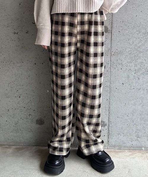 cuorequal(クオレコール)の「もこもこあったかボアチェックパンツ(その他パンツ・レディース・ブラック/ブラウン/オレンジ・FREE)」の2枚目の写真