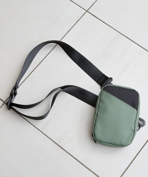 LAKOLE（ラコレ）の「スクエアボディBAG / 110615（ボディバッグ/ウエストポーチ・メンズ・ブラック/カーキ/ベージュ・FREE）」の21枚目の写真