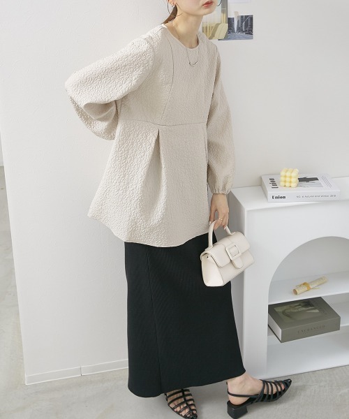 nissen（ニッセン）の「ジャガード　ペプラムブラウス（シャツ/ブラウス・レディース・ブラック/ベージュ/グリーン・M/L/LL）」の8枚目の写真