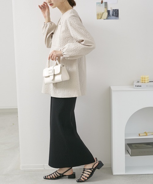 nissen（ニッセン）の「ジャガード　ペプラムブラウス（シャツ/ブラウス・レディース・ブラック/ベージュ/グリーン・M/L/LL）」の9枚目の写真