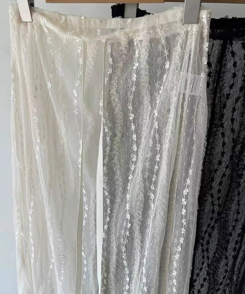LAFFMO(ラフモ)の「レースレイヤードスカート(スカート・レディース・アイボリー/ブラック・F)」の9枚目の写真
