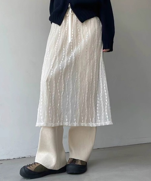 LAFFMO(ラフモ)の「レースレイヤードスカート(スカート・レディース・アイボリー/ブラック・F)」の3枚目の写真
