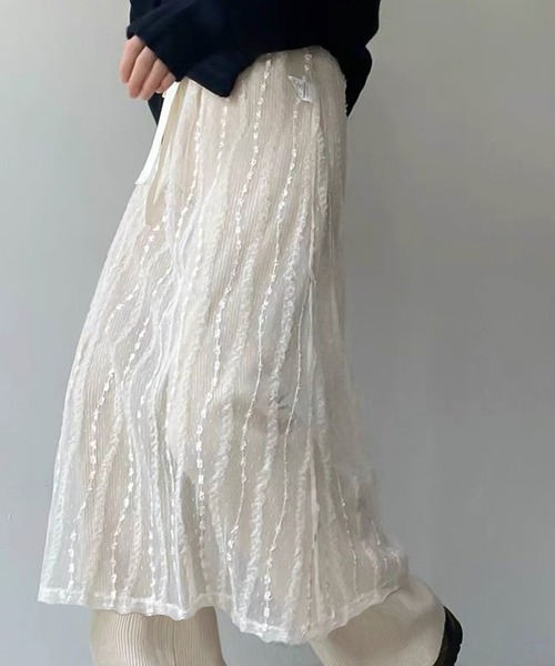 LAFFMO(ラフモ)の「レースレイヤードスカート(スカート・レディース・アイボリー/ブラック・F)」の4枚目の写真