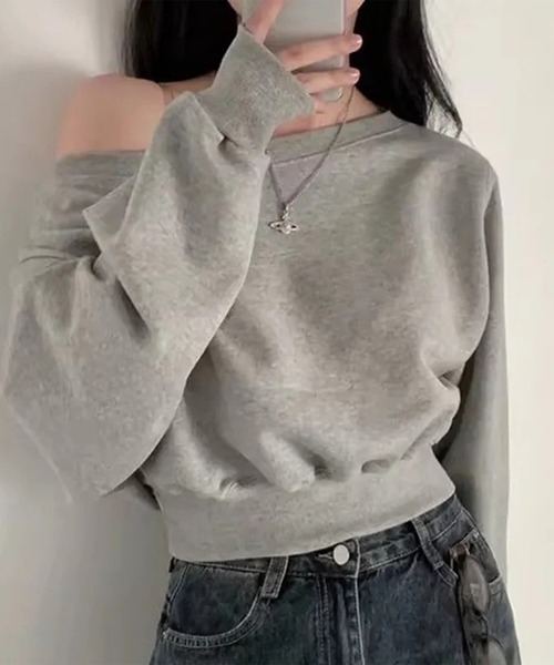 LYEON(リヨン)の「クロップドオフショルスウェット(スウェット・レディース・グレー/オフホワイト/ブラック・FREE)」の14枚目の写真